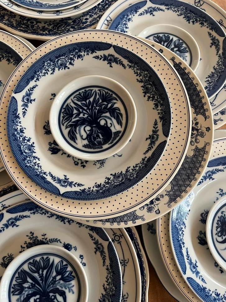 Uitgebreid 6 persoons mix match servies blauw wit, Huis en Inrichting, Keuken | Servies, Bord(en), Overige stijlen, Porselein