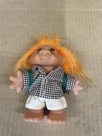 figuur trolls - Troll Doll 1986 Shirt Shorts Backpack Orange, Verzamelen, Poppetjes en Figuurtjes, Ophalen of Verzenden, Zo goed als nieuw