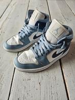 Nike Air Jordan Mid - Maat 38.5 - Zo goed als nieuw!, Nike Air Jordan, Blauw, Ophalen of Verzenden, Sneakers of Gympen
