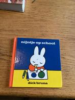 Nijntje op School - Dick Bruna, Ophalen of Verzenden, Gelezen, Sprookjes