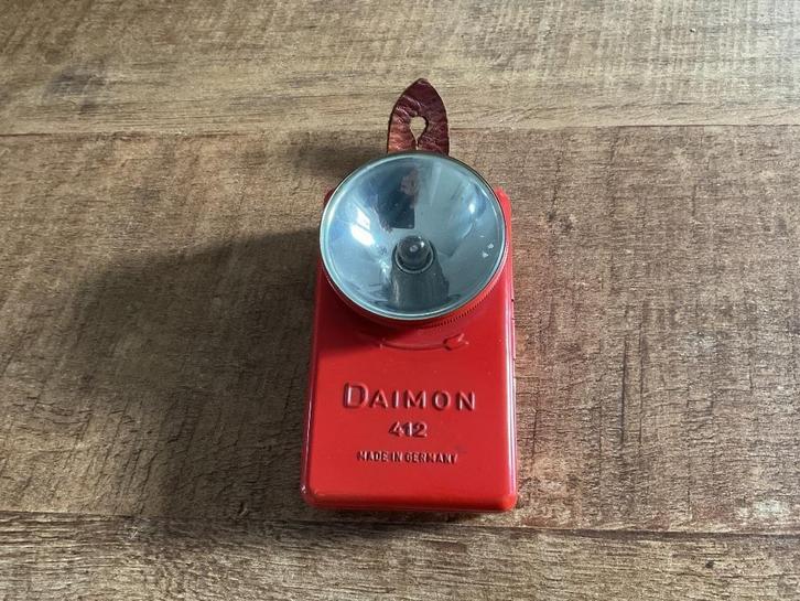Daimon zaklamp 412, Verzamelen, Militaria | Tweede Wereldoorlog, Landmacht, Overige typen, Duitsland, Ophalen of Verzenden