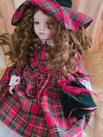 Vintage Alberon  Porseleinen Pop met Ruitjesjurk, Verzamelen, Poppen, Ophalen, Zo goed als nieuw, Overige typen