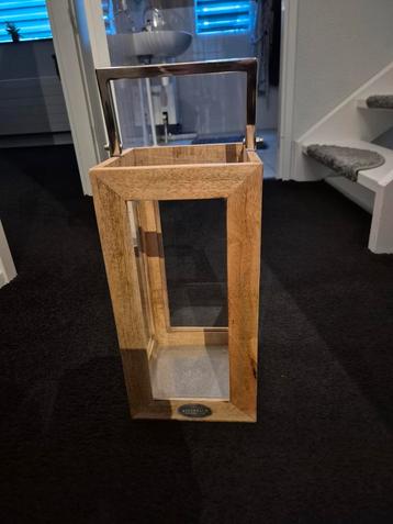 Windlicht van Riverdale beschikbaar voor biedingen