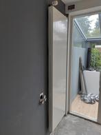 Witte verticale radiator, Doe-het-zelf en Verbouw, Verwarming en Radiatoren, Ophalen, Radiator, Zo goed als nieuw, 60 tot 150 cm