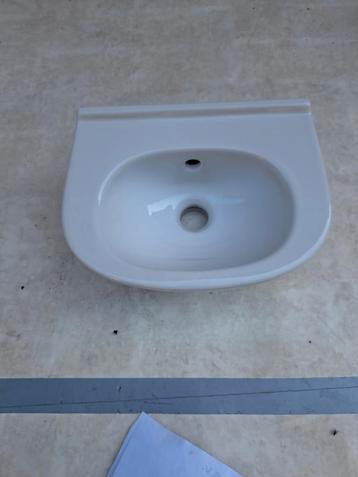 3x Nieuw Villeroy&Boch O Novo fontein (A7) beschikbaar voor biedingen