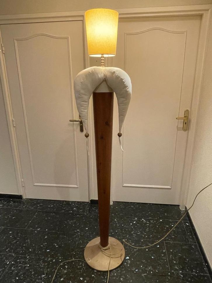 Luxe staande (slaap-) kamerlamp, Huis en Inrichting, Lampen | Vloerlampen, Zo goed als nieuw, 150 tot 200 cm, Ophalen