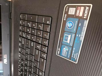 Diverse laptop onderdelen beschikbaar voor biedingen