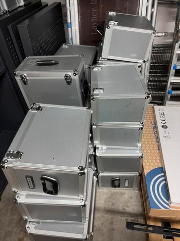 10 stuks Aluminium koffertjes, sterke koffers, opbergboxen beschikbaar voor biedingen