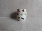 Mok 8x6,5 cm. Vlinders Made in China, Huis en Inrichting, Keuken | Servies, Ophalen of Verzenden, Zo goed als nieuw, Overige stijlen