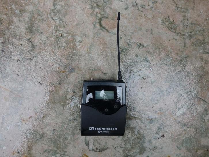 Sennheiser EW300 beltpack zender nieuw/nieuwstaat B band, Audio, Tv en Foto, Professionele Audio-, Tv- en Video-apparatuur, Nieuw