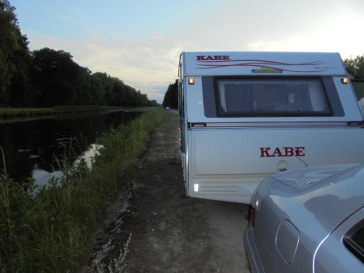 MOOIE KABE BRILIANT XL 49 LENGTEBED,RONDZIT-DOUCHE+VOORTENT-, Caravans en Kamperen, Caravans, Bedrijf, tot en met 4, 1000 - 1250 kg