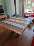 Leuke vierkante eettafel van 1.30x 1.30 met stalen poot, Huis en Inrichting, Tafels | Eettafels, Ophalen, 100 tot 150 cm, Vierkant