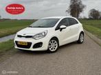 Kia Rio 1.2 CVVT Super Pack Schade! Damage! See pictures! lo, Auto's, Kia, Euro 5, 40 €/maand, Electronic Stability Program (ESP)