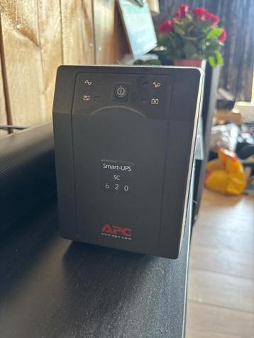 APC Smart UPS sc620 beschikbaar voor biedingen