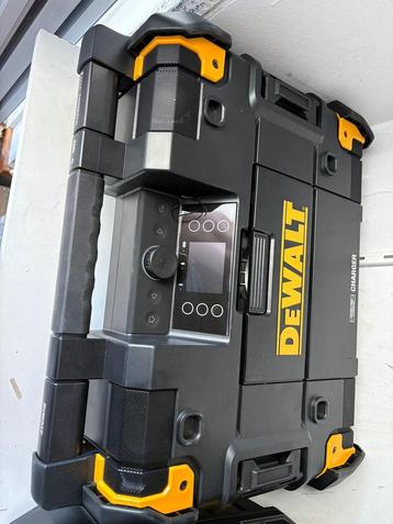DeWALT DWST1-81078 Radio 18V XR DAB+/FM/Bluetooth TSTAK ZGAN beschikbaar voor biedingen