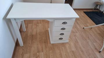 Bureau wit 114x75x59 beschikbaar voor biedingen