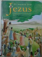 ZE NOEMEN HEM JEZUS 9789031713417., Boeken, Godsdienst en Theologie, Gelezen, Ophalen of Verzenden, Christendom | Protestants