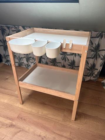 Ikea Commode met Bakjes beschikbaar voor biedingen
