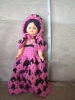 vintage pop met roze gehaakte kleding, Ophalen of Verzenden, Pop
