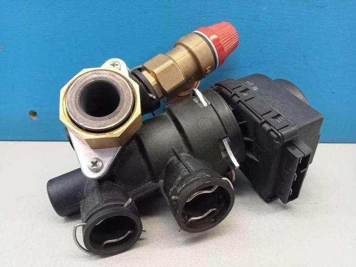 Driewegklep compleet Bosch HRC serie Art.nr.: 871700620, Doe-het-zelf en Verbouw, Verwarming en Radiatoren, Gebruikt, Cv-ketel of Combi-ketel