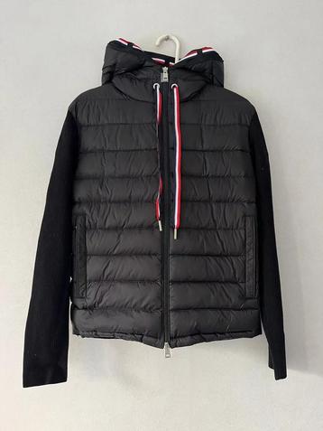Moncler jas beschikbaar voor biedingen