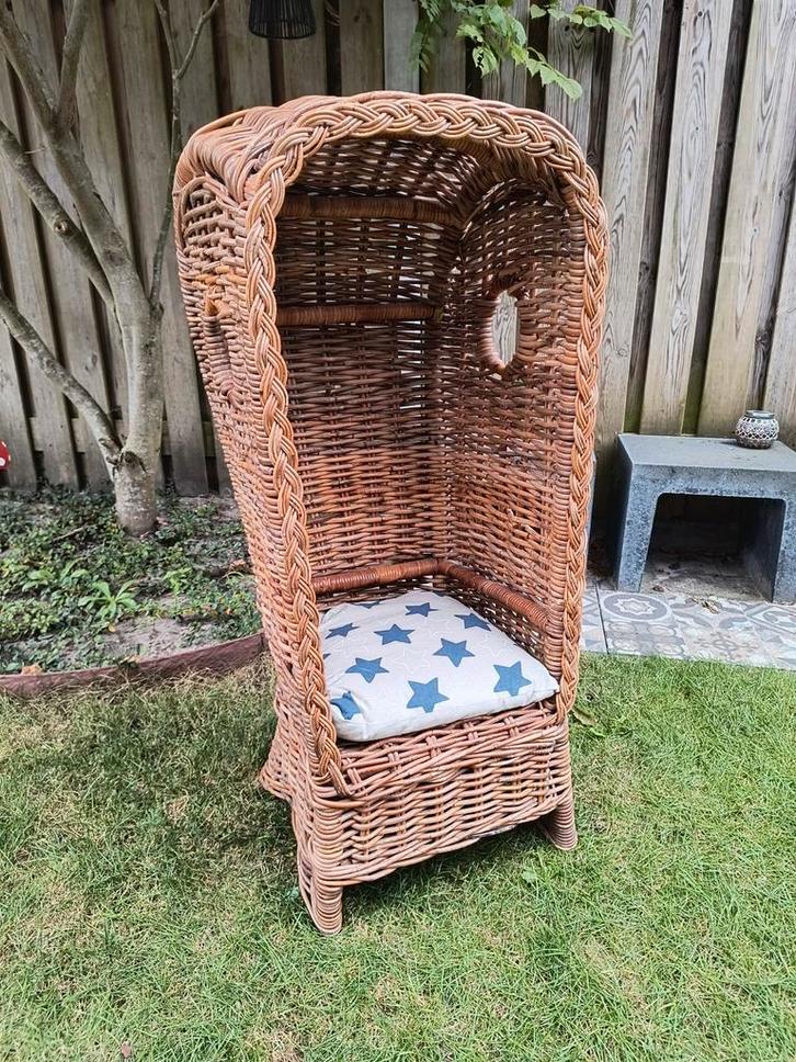 Rieten (rotan) kinderstoel / strandstoel incl. kussen, Kinderen en Baby's, Kinderkamer | Overige Meubels, Zo goed als nieuw, Stoel