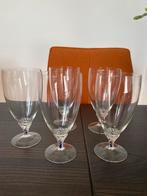 5 vintage dunne glazen met mooi blauw glas in het voetje, Verzamelen, Glas en Borrelglaasjes, Gebruikt, Ophalen of Verzenden