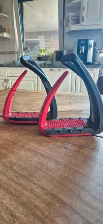Freejump soft up lite beugels beschikbaar voor biedingen