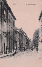 Tiel - St. Walburgstraat (mil. verst.) gel. 1917 dorpgezicht, Ophalen of Verzenden, Voor 1920, Gelopen, Gelderland