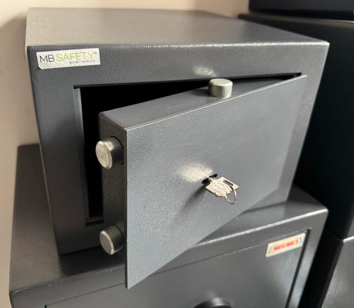 Zeer degelijke compacte MB Safety kluis brandkast, Huis en Inrichting, Brandblussers en Brandkasten, Zo goed als nieuw, Brandkast