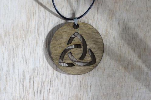 halsketting met hanger keltische knoop (celtic knot), Sieraden, Tassen en Uiterlijk, Kettinghangers, Nieuw, Overige materialen