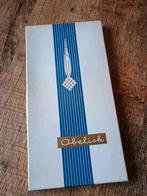 Oud brocant  doosje met 3 heren zakdoeken - Obelisk, Antiek en Kunst, Ophalen of Verzenden