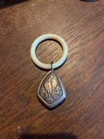 Vintage Rammelaar met Ooievaar Hanger, Ophalen of Verzenden