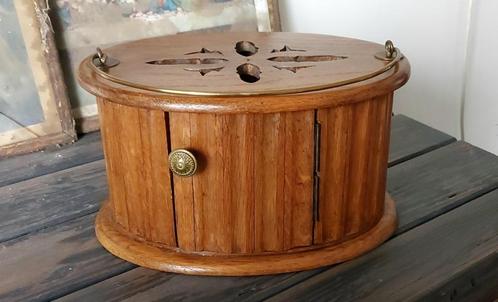 Antiek Eiken Stoofje uit grootmoeders tijd!, Antiek en Kunst, Antiek | Woonaccessoires, Ophalen