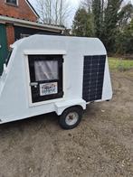 Te koop minicaravan kleur wit hoog 2.10m br. 1.50m, Caravans en Kamperen, Caravans, Particulier