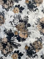 Mooie bloemen stof, Hobby en Vrije tijd, Stoffen en Lappen, Ophalen of Verzenden, Katoen, 120 cm of meer