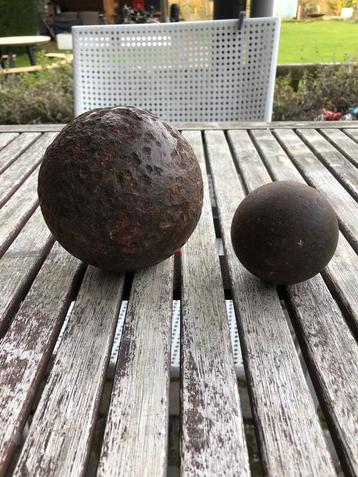 2 x kanonskogel ?  kogel kanon beschikbaar voor biedingen