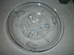 Glazen schaal op 3 voetjes geslepen tulpen motief 24 cm, Schaal, Rond, Ophalen of Verzenden, Glas