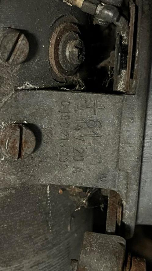 Dunne dynamo kever  Bosch  FA 14V 20A - Oldtimer VW Porsche, Auto-onderdelen, Airco en Verwarming, Volkswagen, Gebruikt, Ophalen of Verzenden