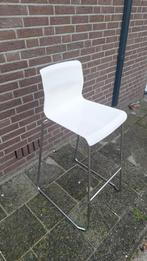2 IKEA Glenn barkrukken met kunststof zitting, Huis en Inrichting, Ophalen, Gebruikt, 60 tot 90 cm, Metaal