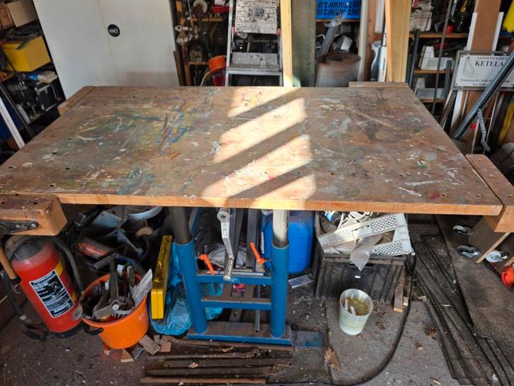 Verstelbare Werkbank met 4 Bankschroeven, Doe-het-zelf en Verbouw, Werkbanken, Gebruikt, 120 tot 170 cm, Bankschroef, Ophalen