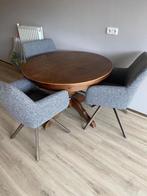 Mooie tsfel te koop 105 x 75, Huis en Inrichting, Tafels | Eettafels, Ophalen, Rond, Vier personen, Gebruikt