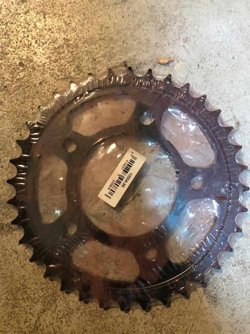 Nieuwe tandwiellen voor en achter Honda CMX 450  525  AFAM, Motoren, Onderdelen | Oldtimers, Nieuw, Ophalen
