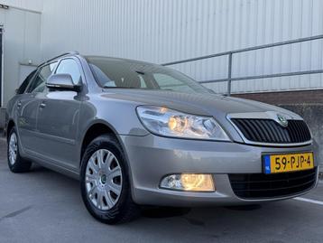 Skoda Octavia Combi 1.2 TSI All Season II Trkhaak II Airco  beschikbaar voor biedingen