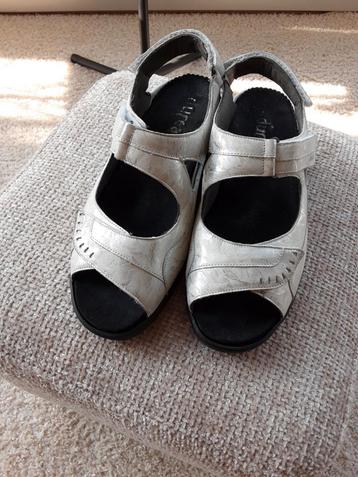 Durea sandalen wit/zilver, maat 41,5 breedtemaat M  beschikbaar voor biedingen