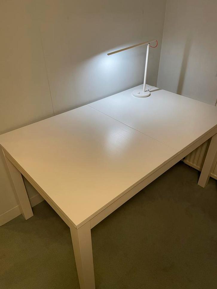 Uitschuifbare witte IKEA Bjursta eettafel, Huis en Inrichting, Tafels | Eettafels, Gebruikt, 50 tot 100 cm, 100 tot 150 cm, Vier personen