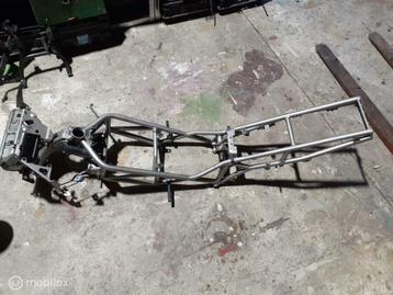 Frame kader met kenteken ST4S ST4 S 996 beschikbaar voor biedingen