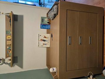 Commode+bijpassende plank beschikbaar voor biedingen