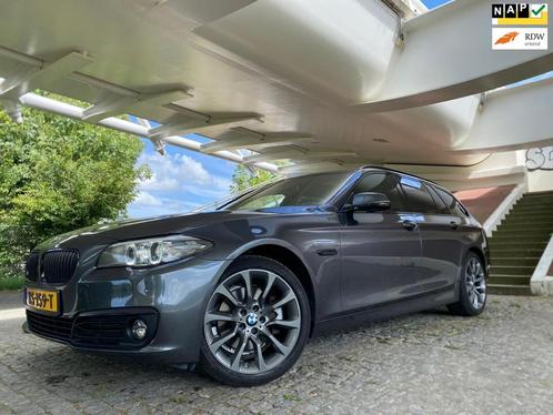 BMW 5-serie Touring 520D EXE PANO Shadowline Aut, Auto's, BMW, Te koop, 5-Serie, ABS, Airbags, Airconditioning, Alarm, Bochtverlichting