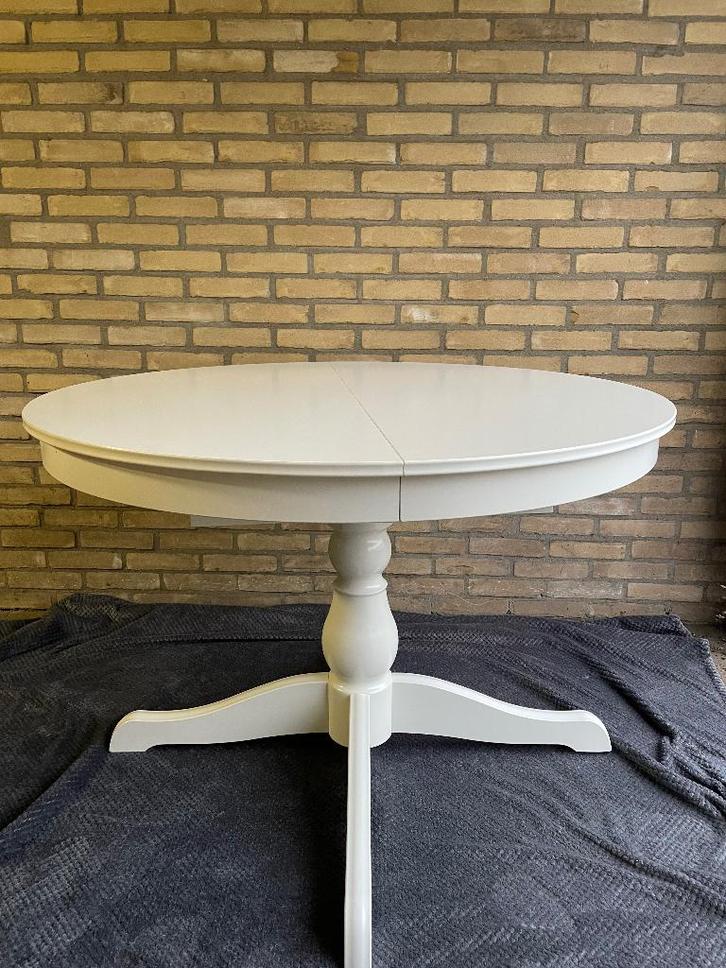 Ikea Liatorp eettafel - rond (110/155cm) uitschuifbaar, wit, Huis en Inrichting, Tafels | Eettafels, Zo goed als nieuw, 100 tot 150 cm
